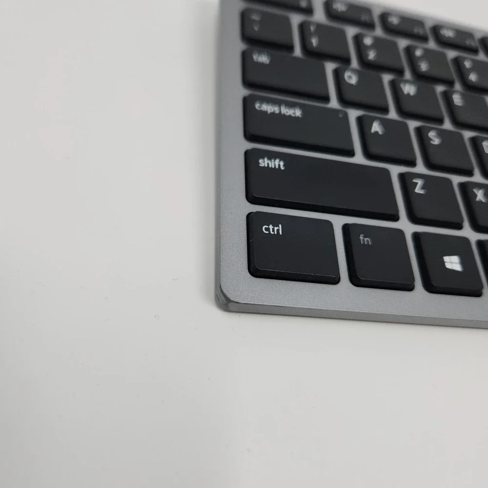 Dell KB7221WT Wireless Bluetooth Wireless Keyboard Mouse Gray Combo No Dongle